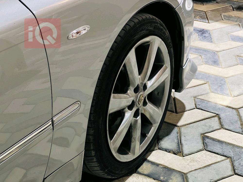 تۆیۆتا کراون